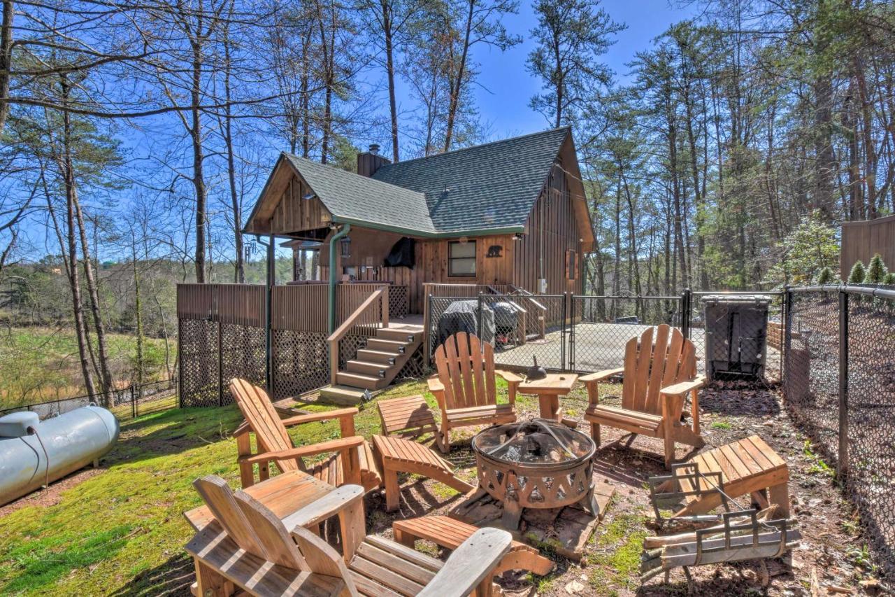 Helen Cabin With Deck And Hot Tub Less Than Half Mi To Main St Ngoại thất bức ảnh
